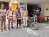 Ballia News : चोरी की मोटरसाइकिल के साथ एक युवक गिरफ्तार