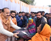 Raebareli News : उद्यान मंत्री ने जरूरतमंद लोगों को कंबल वितरण किये, 22 जनवरी को दीप प्रज्जवलित करने हेतु किया आवाहन 